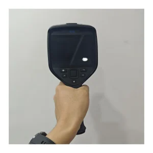 FLIR E76 高级红外热像仪正面实拍图