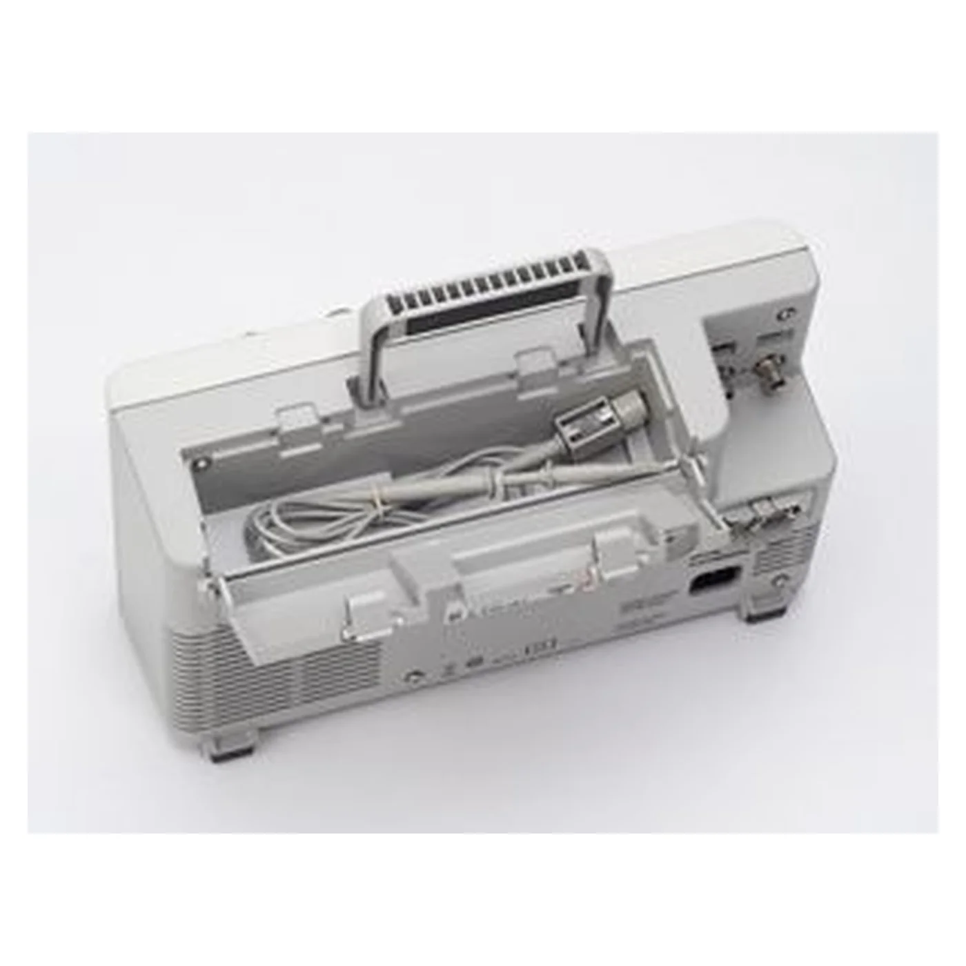 Keysight DSOX2024A 示波器正面显示与控制面板